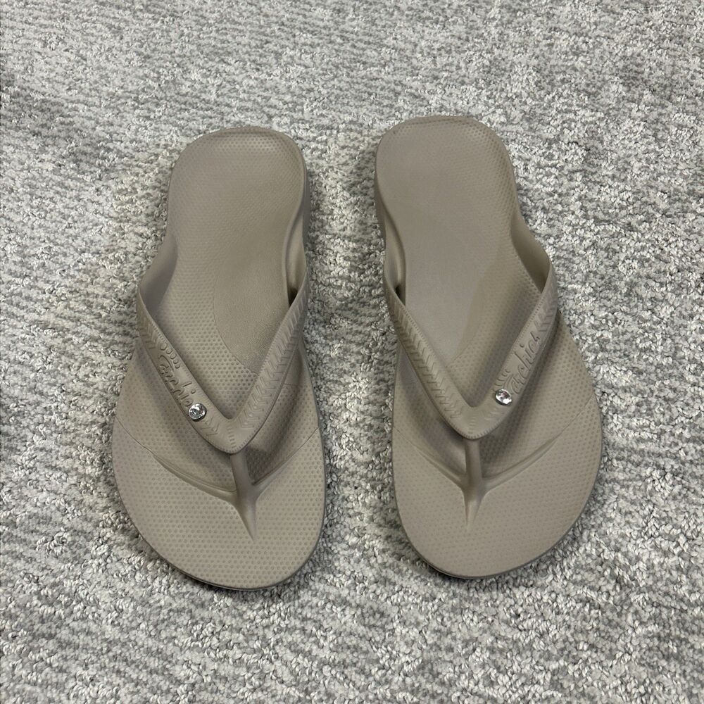 Archies Sandals Womens 8 Taupe Beige Thong Flip Flop Comfort Beach Orthotic Arch - Picture 2 of 7